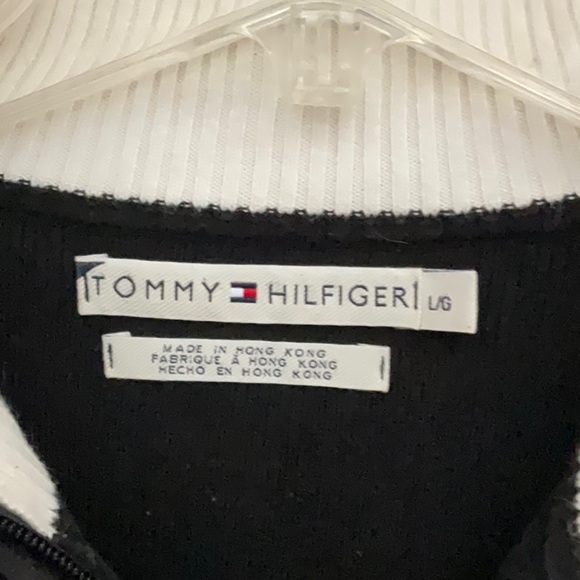 Tommy Hilfiger sweater - Picture 2 of 3
